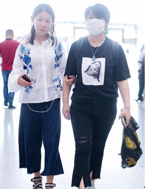 小沈阳闺女表情包,萌态可掬，笑翻网友