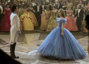 灰姑娘电影图片,灰姑娘的奇幻之夜