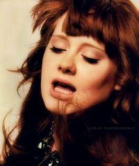 阿黛个人资料,才华横溢的音乐才女，揭秘她的成长之路与音乐梦想