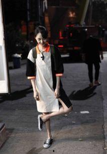 露大腿搞笑造型